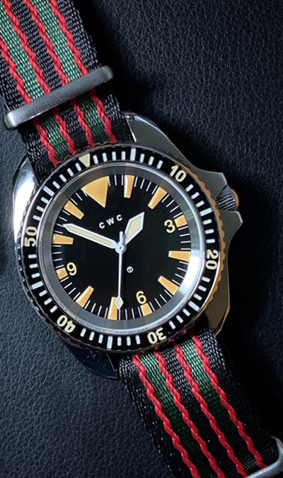 Vintage hotsell bond strap